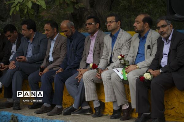 آیین استقبال دانش‌آموزان دختر شرکت‌کننده در سی و ششمین جشنواره فرهنگی، هنری سراسر کشور