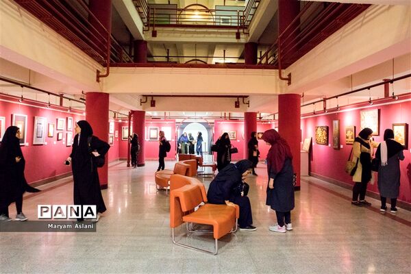 آیین گشایش نمایشگاه هنرهای دستی تجسمی دانش آموزان دختر سراسر کشور