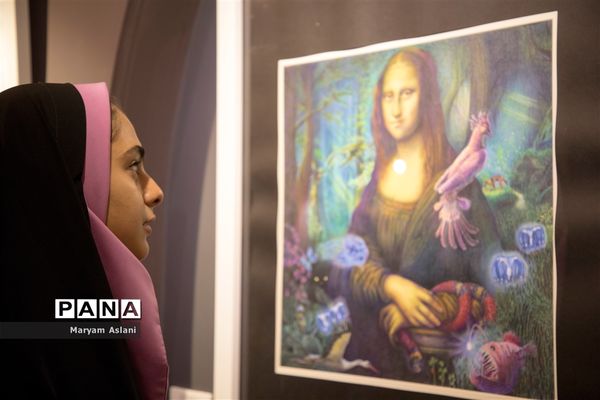 آیین گشایش نمایشگاه هنرهای دستی تجسمی دانش آموزان دختر سراسر کشور