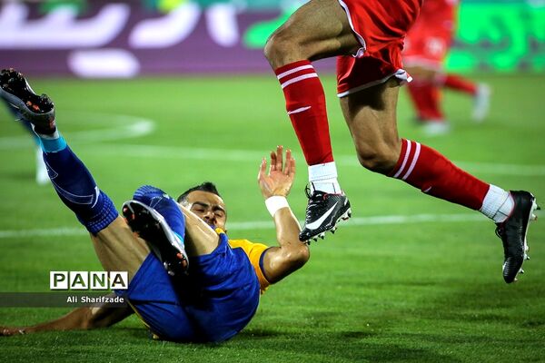 دیدار تیم‎های  پرسپولیس تهران و نفت مسجد سلیمان