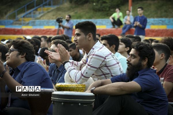 آیین استقبال دانش آموزان پسر شرکت کننده در سی و ششمین جشنواره فرهنگی، هنری سراسر کشور