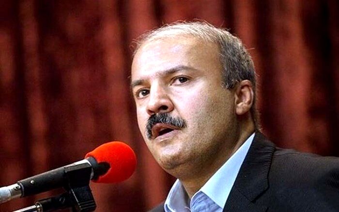 مشاور پارلمانی شهرداری : شهردار تهران بازنشسته نیست