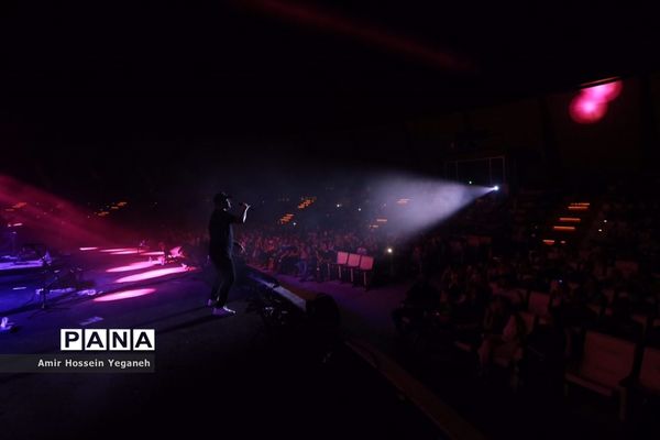 کنسرت مهدی جهانی در جزیره کیش