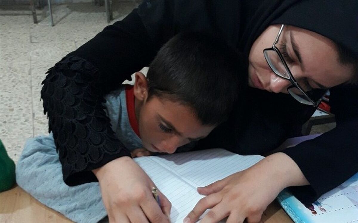 لذت‌بخش‌ترین لحظه‌ زندگی‌ام زمانی است که بچه‌ها روی تخته می‌نویسند: «خانم دوستت داریم»