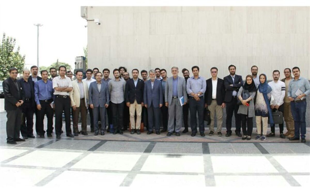 حسین انتظامی: یک ماه آینده، زمان ابلاغ آیین‌نامه‌های رانت شکن در حوزه فرهنگ و هنر است