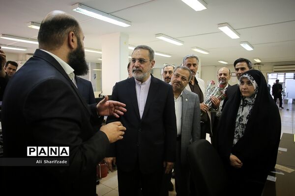 بازدید وزیر آموزش و پرورش از خبرگزاری پانا به مناسبت روز خبرنگار