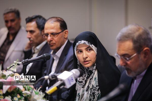 بازدید وزیر آموزش و پرورش از خبرگزاری پانا به مناسبت روز خبرنگار