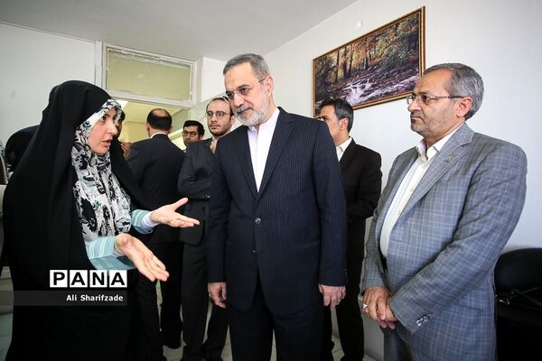 بازدید وزیر آموزش و پرورش از خبرگزاری پانا به مناسبت روز خبرنگار