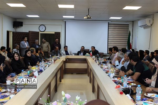 نشست خبری مدیرکل آموزش و پرورش البرز همراه با تقدیر از اصحاب رسانه استان