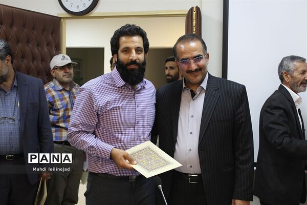 نشست خبری مدیرکل آموزش و پرورش البرز همراه با تقدیر از اصحاب رسانه استان