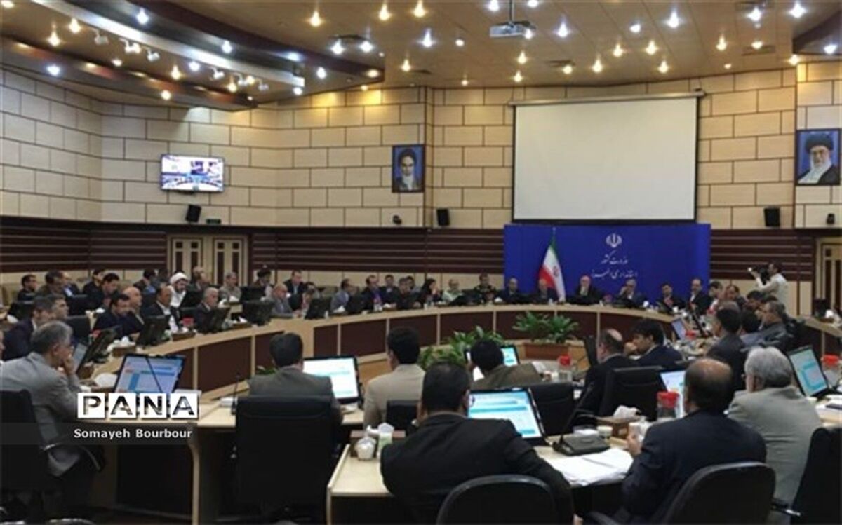 استاندار البرز: همدلی و اتحاد راهکار برون رفت از تنگناهای استکبار است