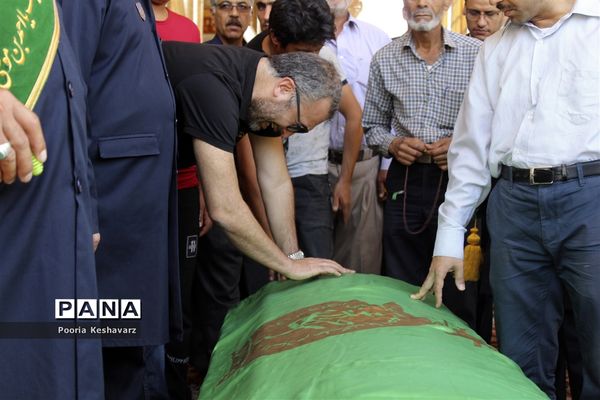 وداع مردم شیراز با سید ضیاء‌الدین دری