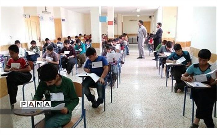 شرکت بیش از یک هزار دانش آموز در آزمون های نهایی پایه دوازدهم وپیش دانشگاهی ناحیه یک اهواز
