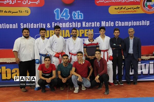 نخستین روز چهاردهمین دوره مسابقات بین المللی جایزه بزرگ کاراته در ارومیه
