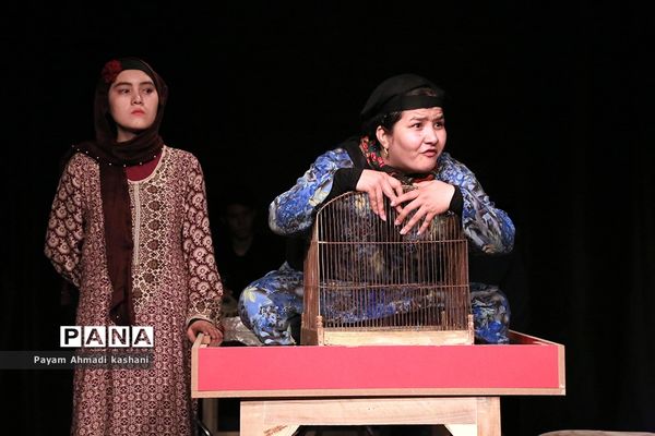 اجرای تئاتر «خروس»