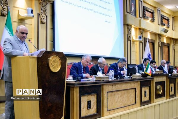 نشست هئیت نمایندگان اتاق بازرگانی ایران