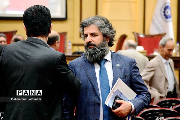 نشست هئیت نمایندگان اتاق بازرگانی ایران
