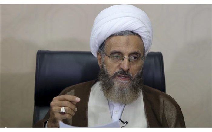 حوزه علمیه: شعارهای دست نوشته در تجمع فیضیه مورد تایید ما نیست