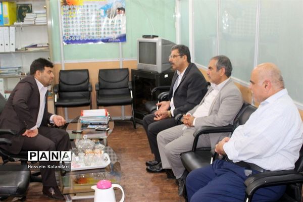 بازدید معاون پرورشی و فرهنگی آموزش و پرورش استان بوشهر از خبرگزاری پانا