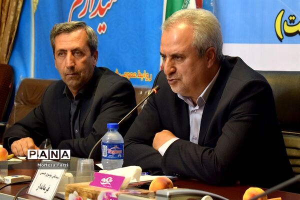 نشست خبری فرماندار شهرستان بستان آباد با اصحاب  رسانه