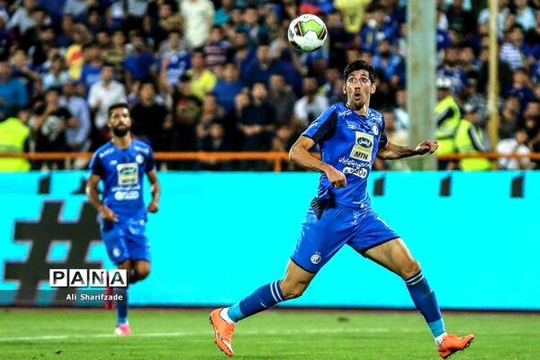 دیدار تیم‎های استقلال تهران و فولاد خوزستان