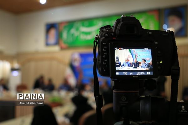 نشست خبری استاندار مازندران به مناسبت هفته دولت