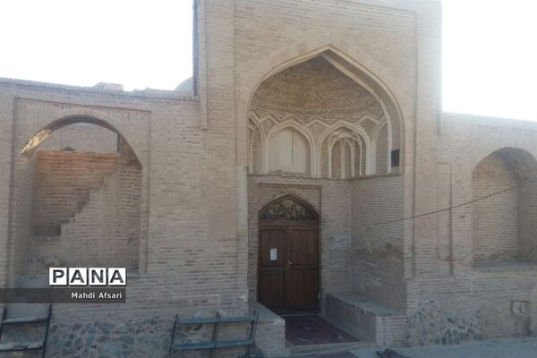 مسجدجامع «هندوالان»راوی تاریخ معنوی درمیان