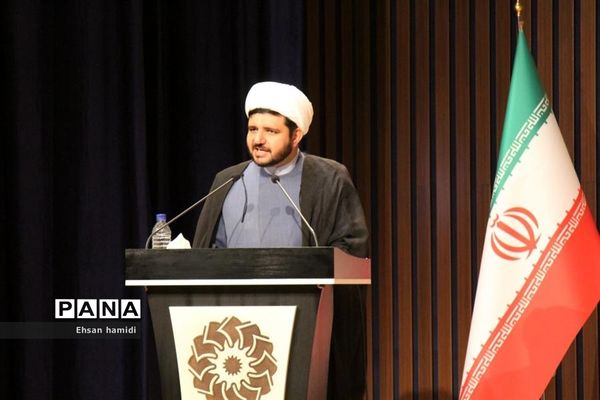 آیین اختتامیه هشتمین جشنواره کتاب خوانی رضوی