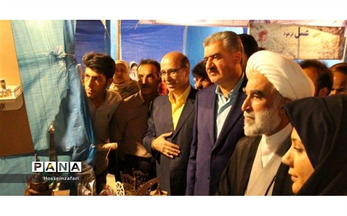 برپایی نمایشگاه توانمندی های روستایی، عشایری درشیروان