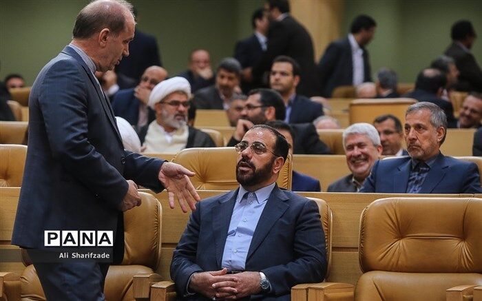امیری: دولت و مجلس در تعامل با یکدیگر به دنبال حفظ شان انقلاب هستند