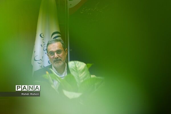 بازدید وزیر آموزش و پرورش از پروژه‌های عمرانی استان گلستان