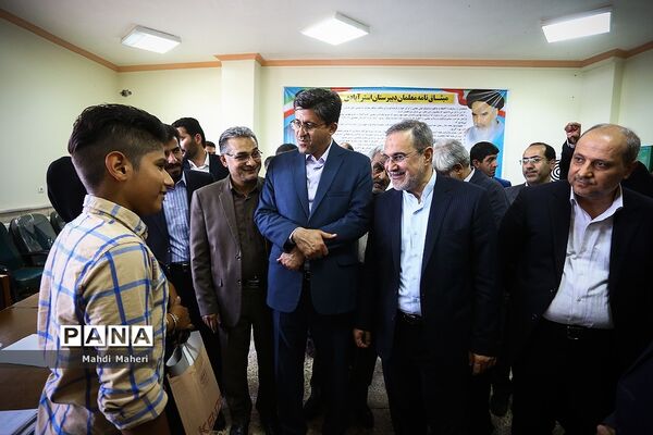 بازدید وزیر آموزش و پرورش از پروژه‌های عمرانی استان گلستان