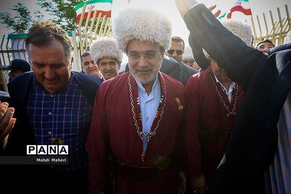 بازدید وزیر آموزش و پرورش از پروژه‌های عمرانی استان گلستان