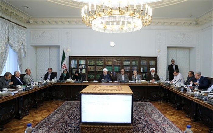 رئیس‌جمهور: با تأسی به فرهنگ انقلابی از مقطع سخت فعلی عبور کنیم