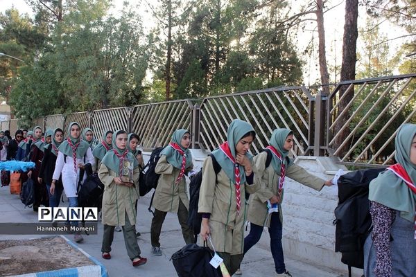 استقبال از پیشتازان دختر سمنانی شرکت کننده در اردوی ملی