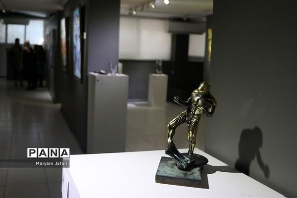 نمایشگاه گروهی نقاشی و آثار حجمی (مسافر وهم)