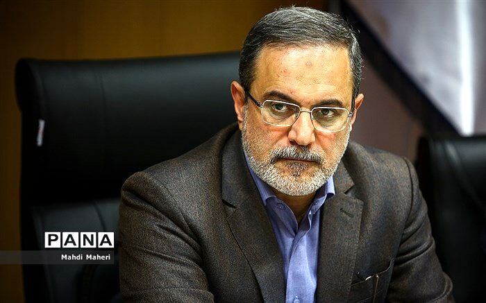 پیام تسلیت وزیر آموزش‌وپرورش در پی درگذشت معلم نمونه و همسنگر شهیدان رجایی و باهنر