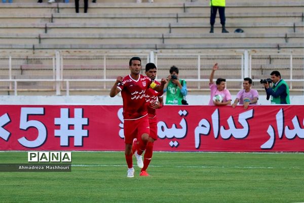 دیدار تیم های تراکتورسازی و ماشین سازی تبریز.