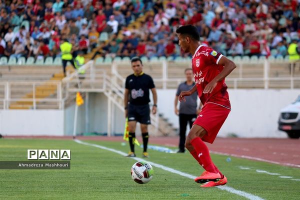 دیدار تیم های تراکتورسازی و ماشین سازی تبریز.