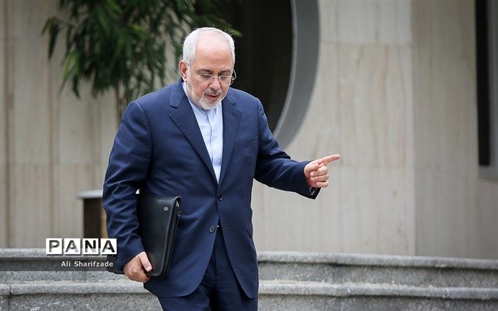 ظریف: حضور ایرانیان واقعی در توئیتر می‌تواند پادزهر فعالیت‌های هماهنگ خریداری شده باشد