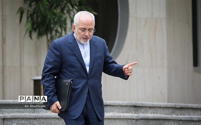 ظریف: حضور ایرانیان واقعی در توئیتر می‌تواند پادزهر فعالیت‌های هماهنگ خریداری شده باشد