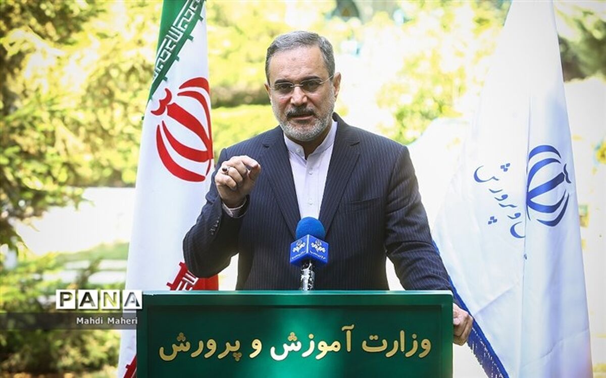 بطحایی: استیضاح مربوط به من است اما دفاع در برابر آن را دفاع از همه مدیران آموزش‌و‌پرورش می‌دانم
