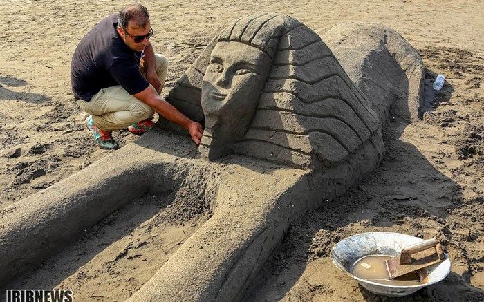 تصویر/ هنرنمایی با شن‌های ساحل خزر