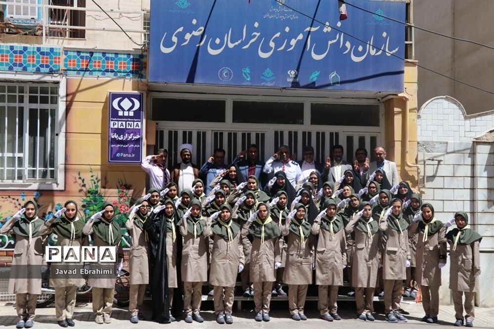 پیش اردوی دانش آموزان دختر پیشتاز خراسان رضوی شرکت کننده در اردوی ملی