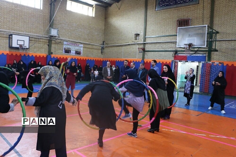 دوره ضمن خدمت تربیت بدنی  ویژه آموزگاران  ابتدایی  در شهرری