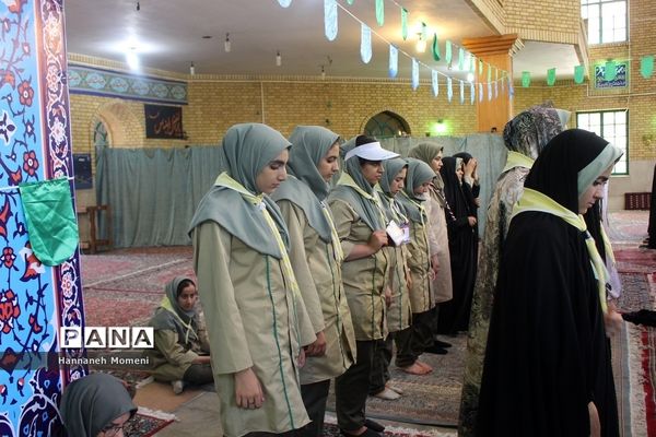 اردو ملی پیشتازان دختر سازمان دانش آموزی  جمهوری اسلامی ایران