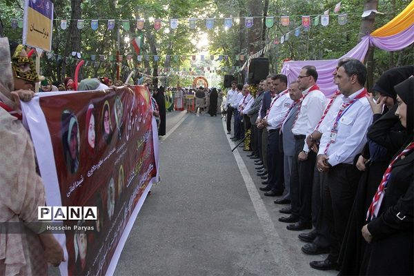 مراسم استقبال و پذیرش پیشتازان دختر در هشتمین اردوی ملی پیشتازان