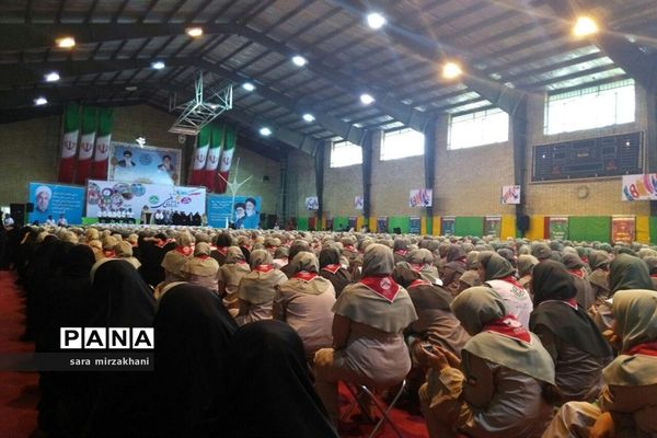 حضور فعال پیشتازان دختر استان مرکزی در هشتمین  اردوی ملی