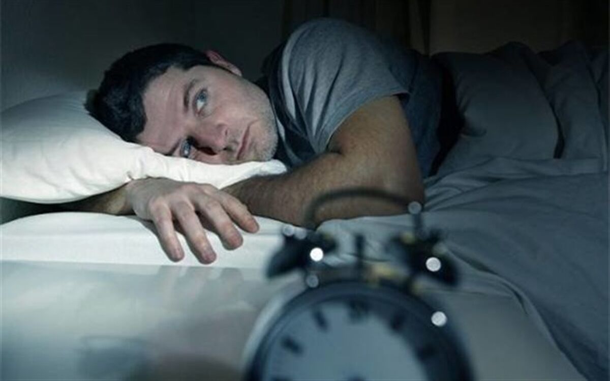 ۵ دلیل بیدار شدن از خواب در میانه‌های شب