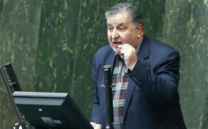 نماینده مجلس: هم زمانی استیضاح کرباسیان با هفته دولت اتفاق خوبی نیست